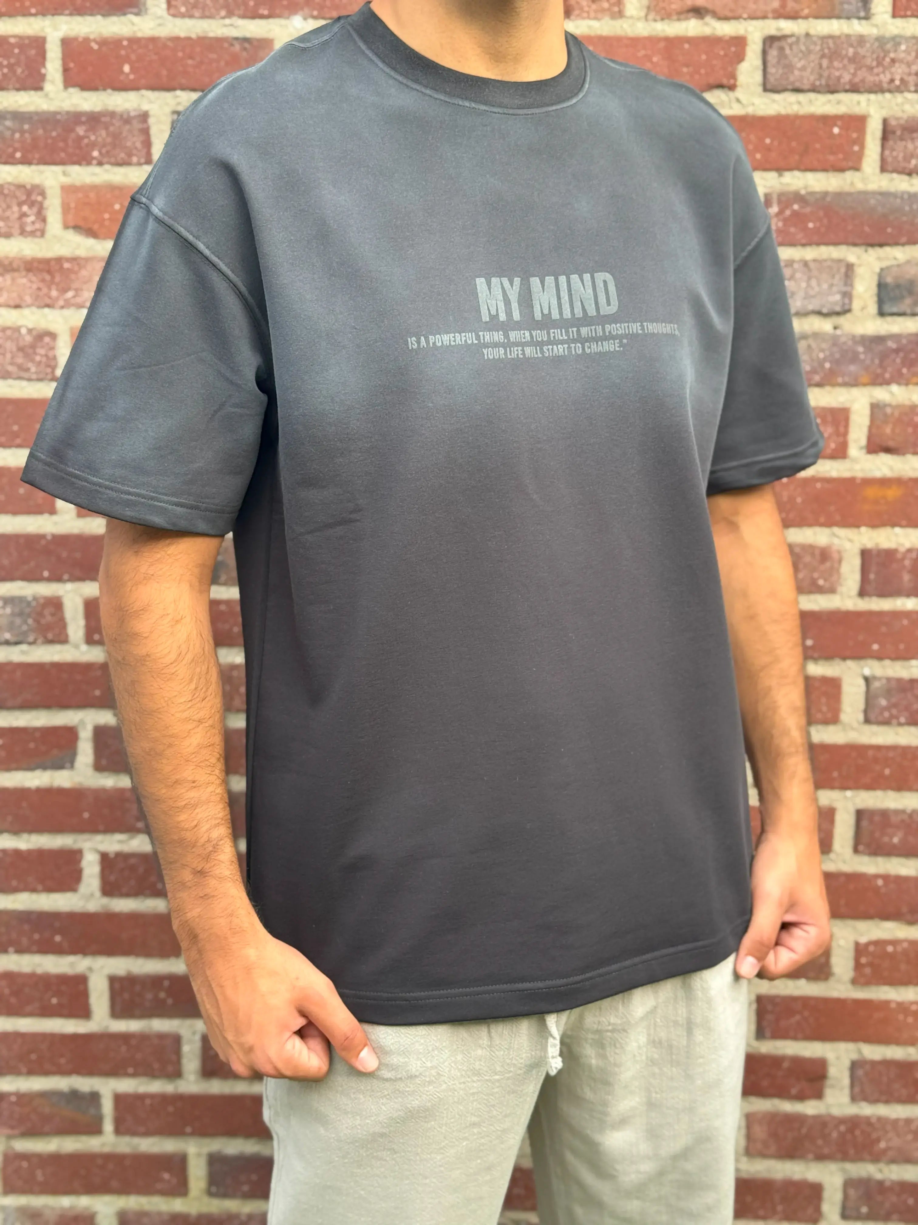 Black Half-Oversize T-Shirt – MY MIND Front Print